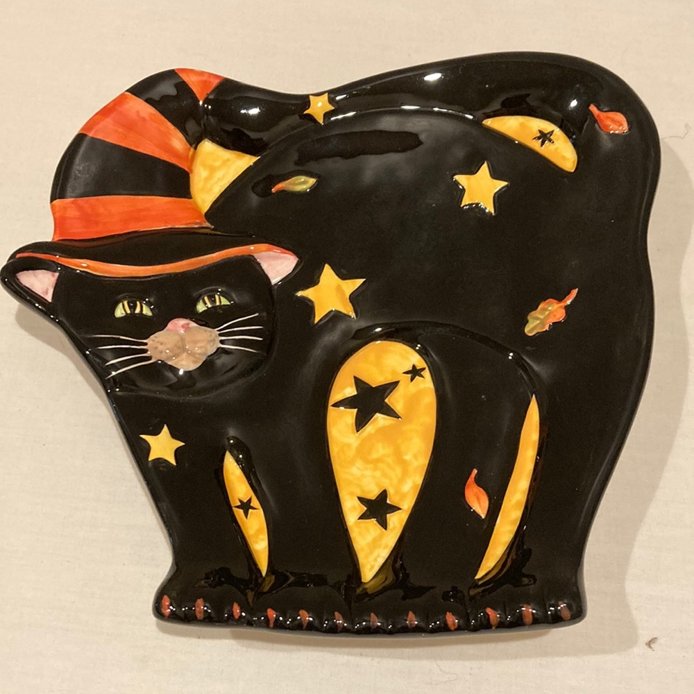 Certified International Unique Witchy Black Cat Halloween Plate Susan Winget 8”